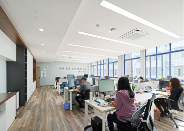 湖北紅點(diǎn)科技有限公司|關(guān)于我們，辦公環(huán)境